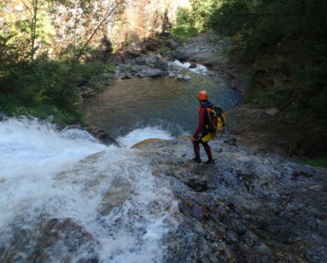 Caminando hasta la poza